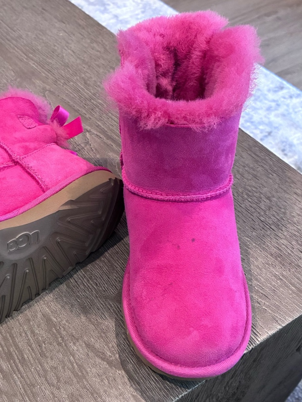 UGG Kids Bailey Bow Boots – Hot Pink – Size 3 – NWOT - Picture 3 of 6